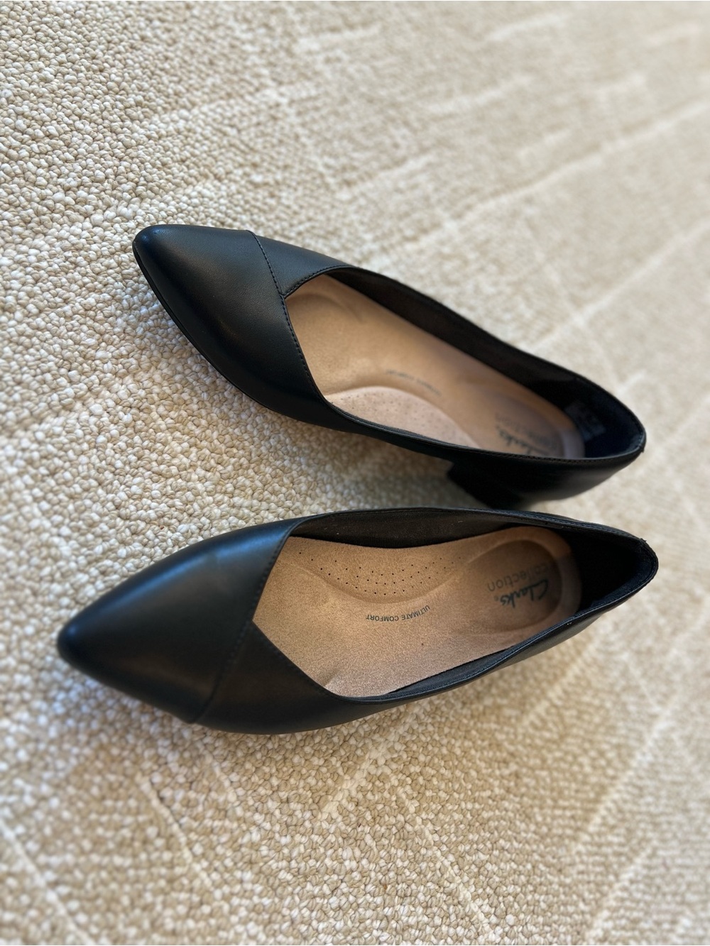 $129 Clarks Women's Pointed-Toe Flats in black/Price per pair - Picture 2 of 11